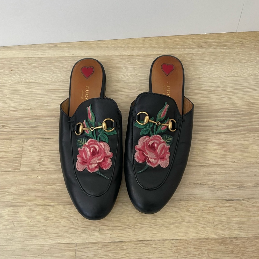 Gucci Calfskin Flower Embroidered Princetown Slippers